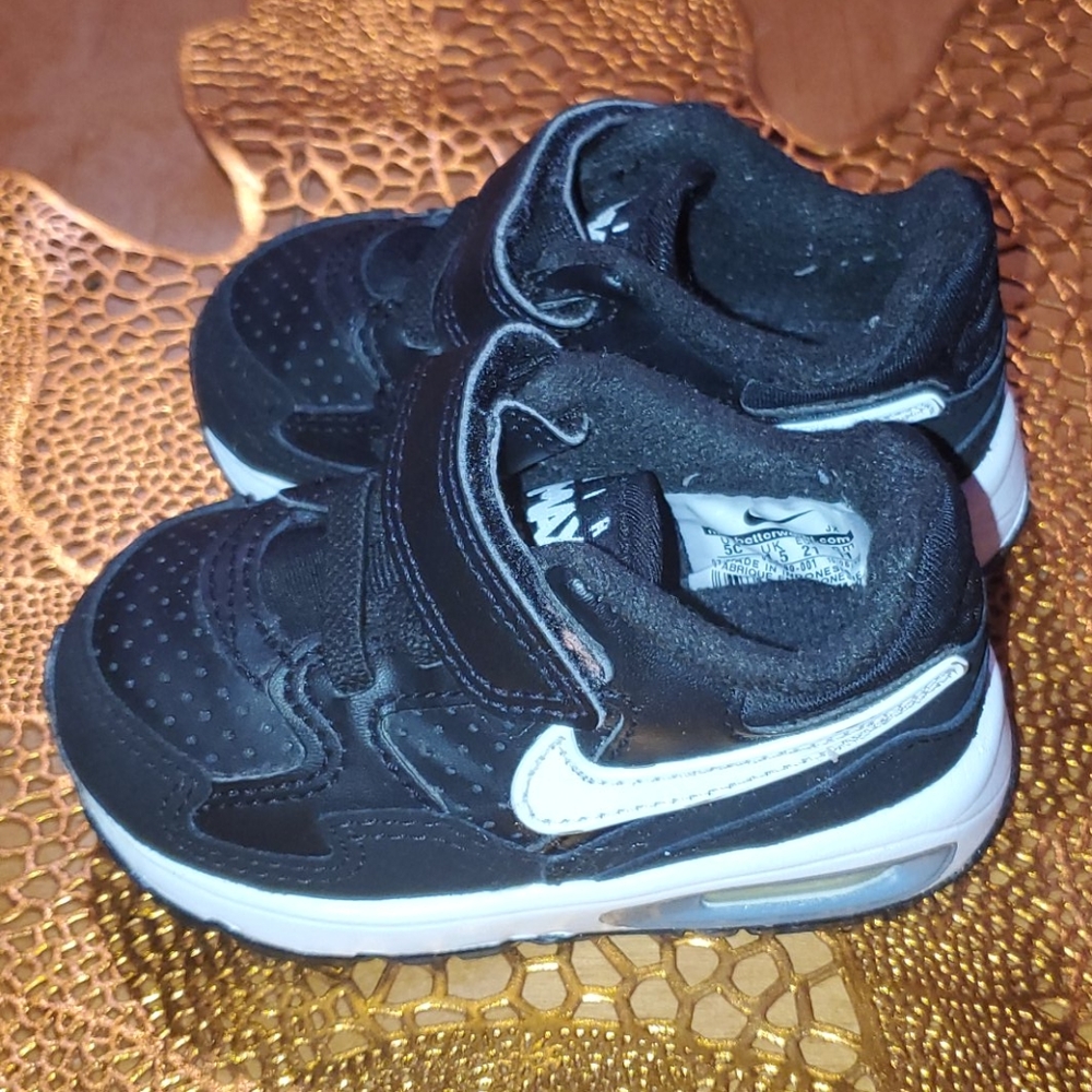 Nike Air Max ST toddler shoes - Picture 3 of 5